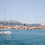 Alida Luxe * Split