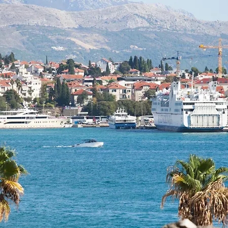 Alida Luxe Apartamento *