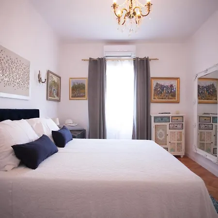 Alida Luxe Apartamento *